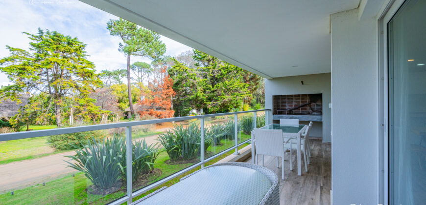 ANGELINA FORESTA • DÚPLEX